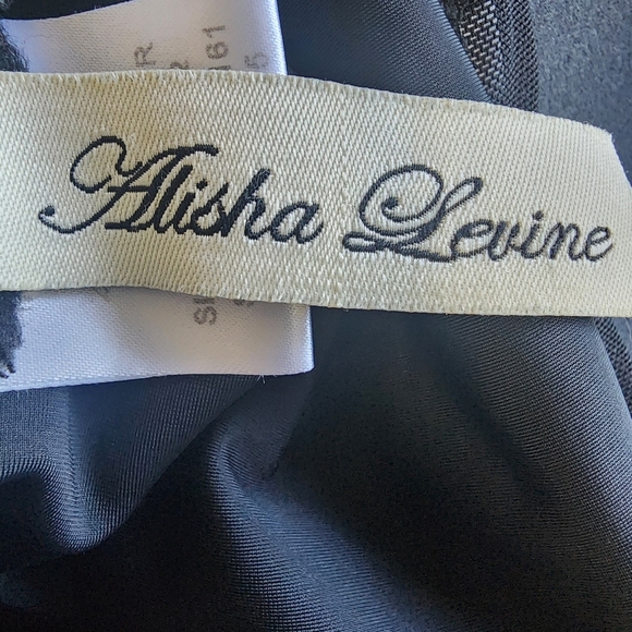 Alisha Levine Leopard Print One Piece Swimsuit - 10 - Picture 7 of 9